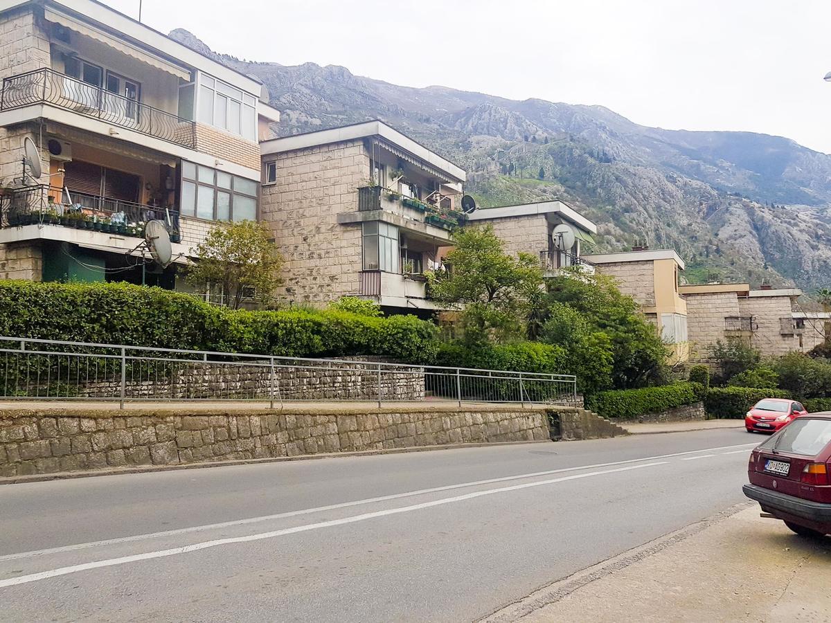 Central Apartment Kotor Exterior foto