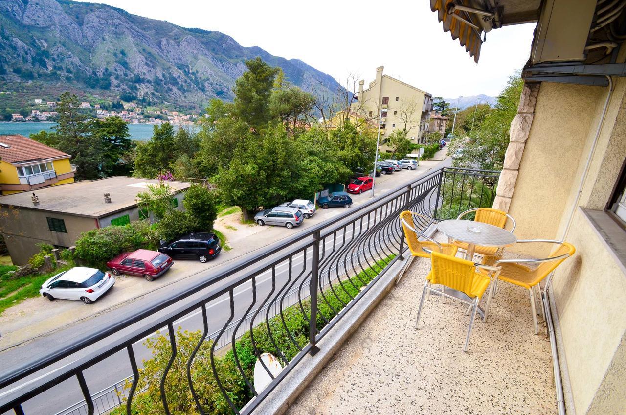 Central Apartment Kotor Exterior foto